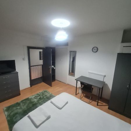 Colebert Avenue Apartment ลอนดอน ภายนอก รูปภาพ